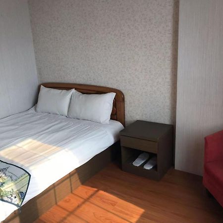 Red Roof B&B Kim Hồ Ngoại thất bức ảnh